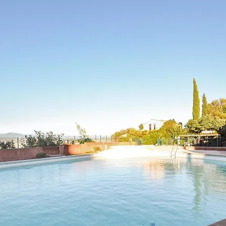 2 Bedroom Awesome In Theoule-sur-Mer