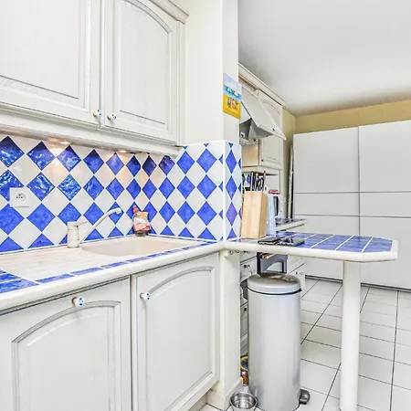 2 Bedroom Awesome In